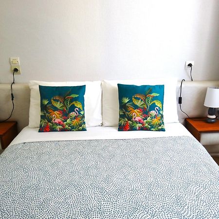 Hotel Au Petit Bearn Salies-de-Béarn エクステリア 写真