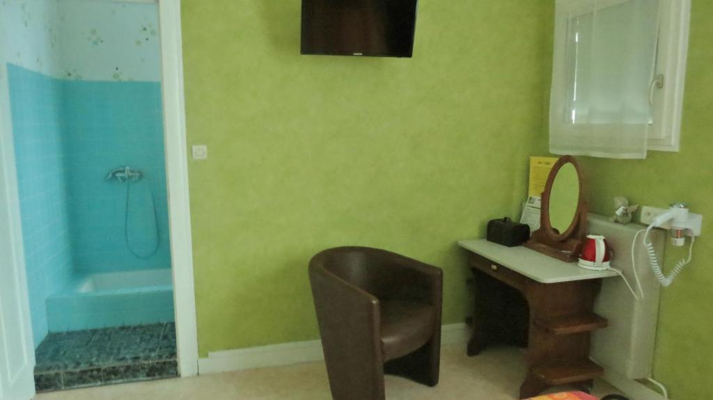 Hotel Au Petit Bearn Salies-de-Béarn エクステリア 写真